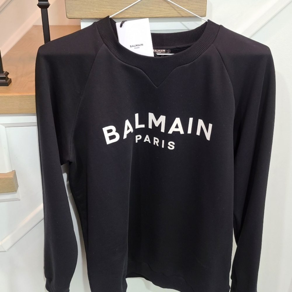 NWT Balmain crewneck sweater. Black. Med.